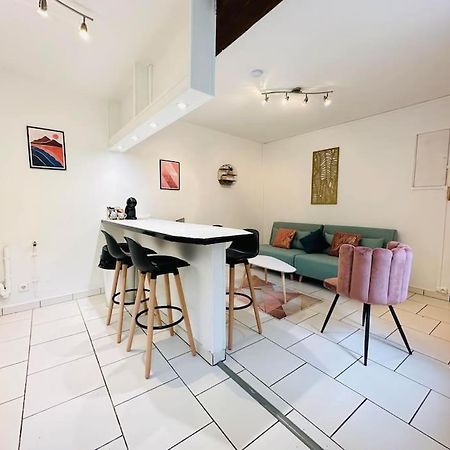 Appartement Confidentiel Laon Esterno foto