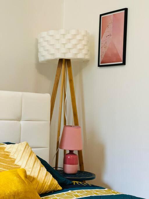Appartement Confidentiel Laon Esterno foto